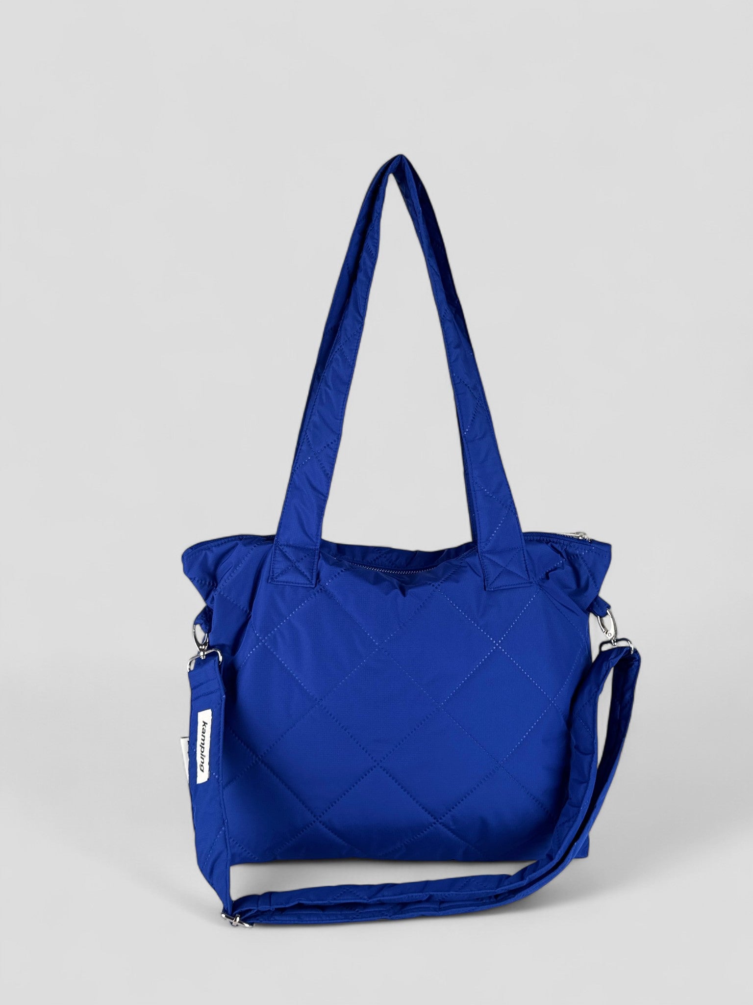 Kamping Studios Everyday-Stepptasche, blau, Produktfoto mit Schultergurt, Vorderansicht