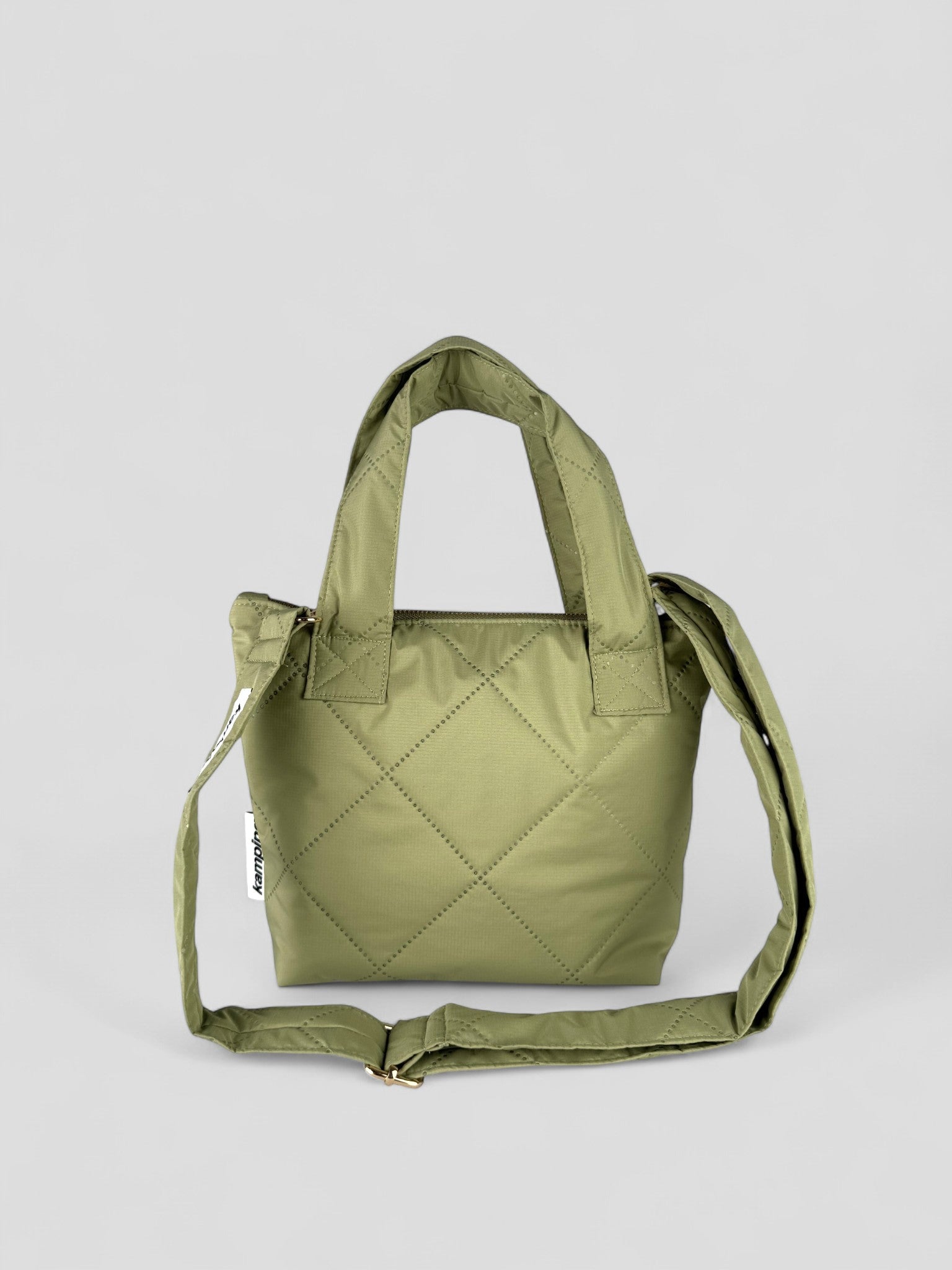 Kamping Studios kleine Umhängetasche in Matcha Grün, Produktfoto, Vorderansicht