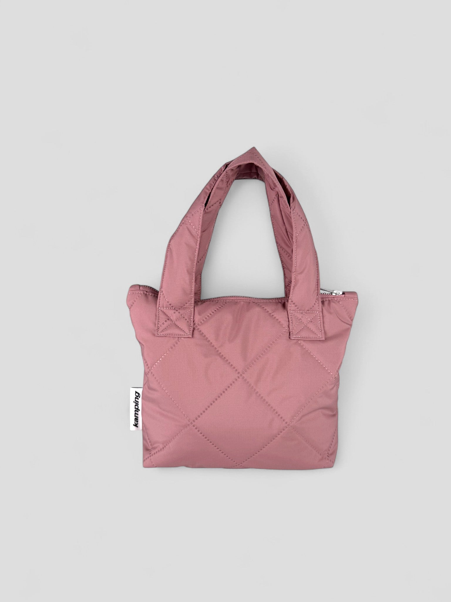 Kamping Studios kleine Umhängetasche in Rose-Pink, Produktfoto, Vorderansicht