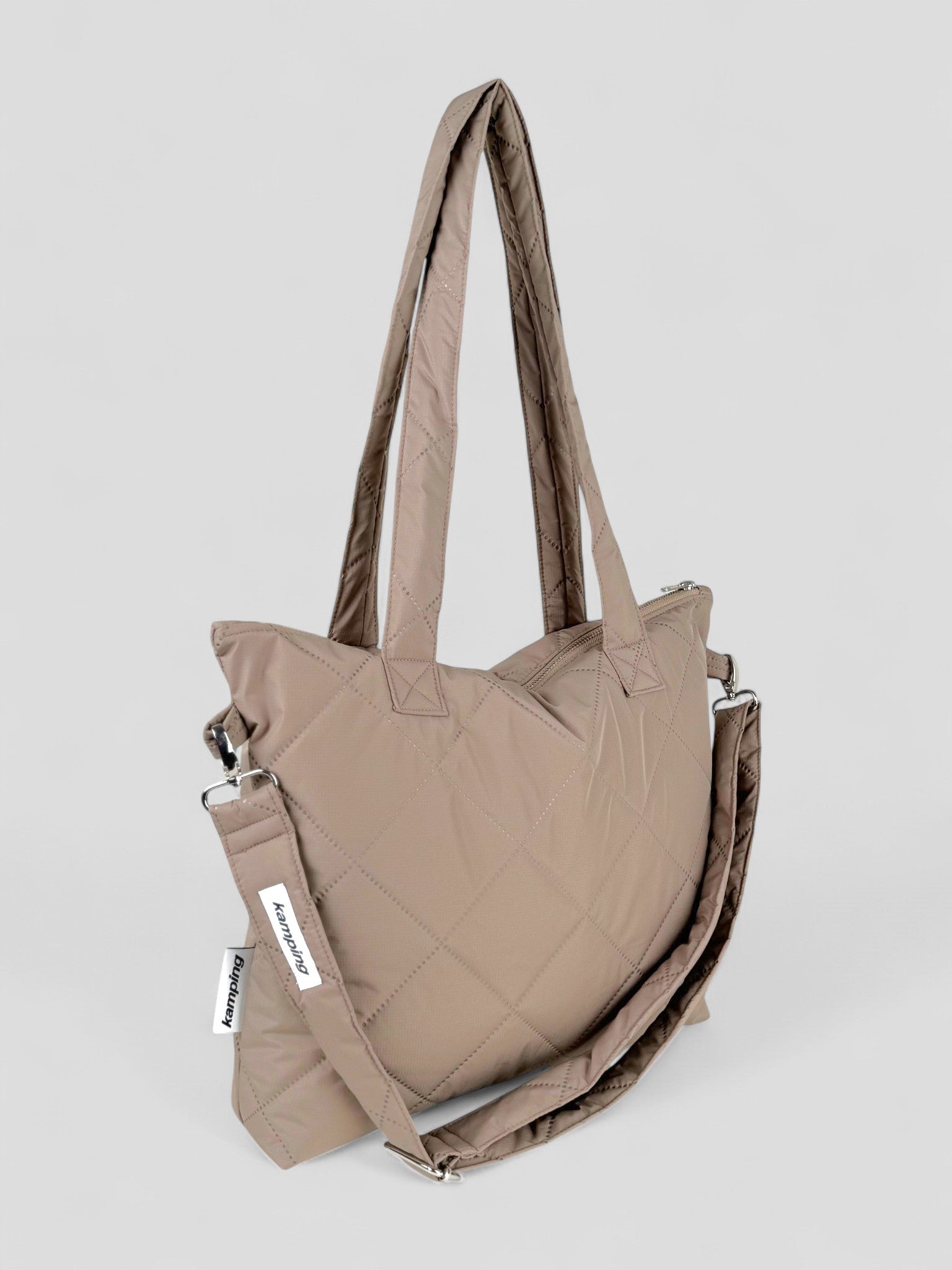 Kamping Studios Everyday-Stepptasche, beige, Produktfoto, Seitenansicht mit Gurt
