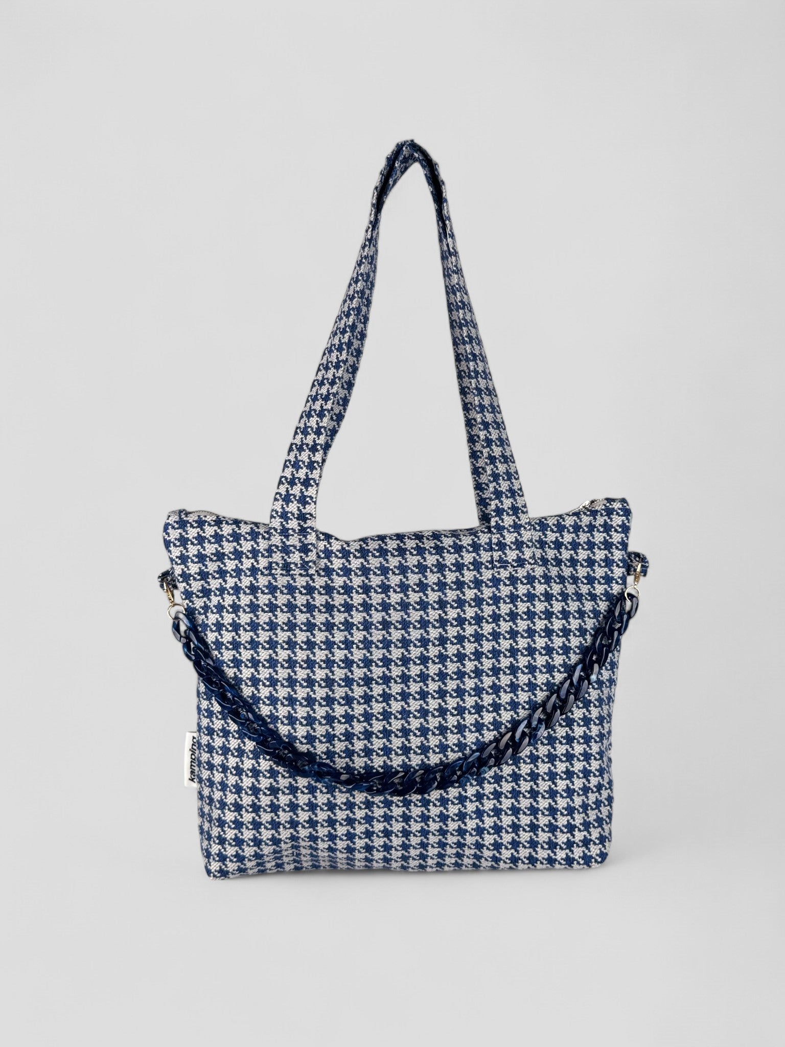 Kamping Studios Everyday Handtasche mit blau-kariert, Produktfoto, Vorderseite mit Kette