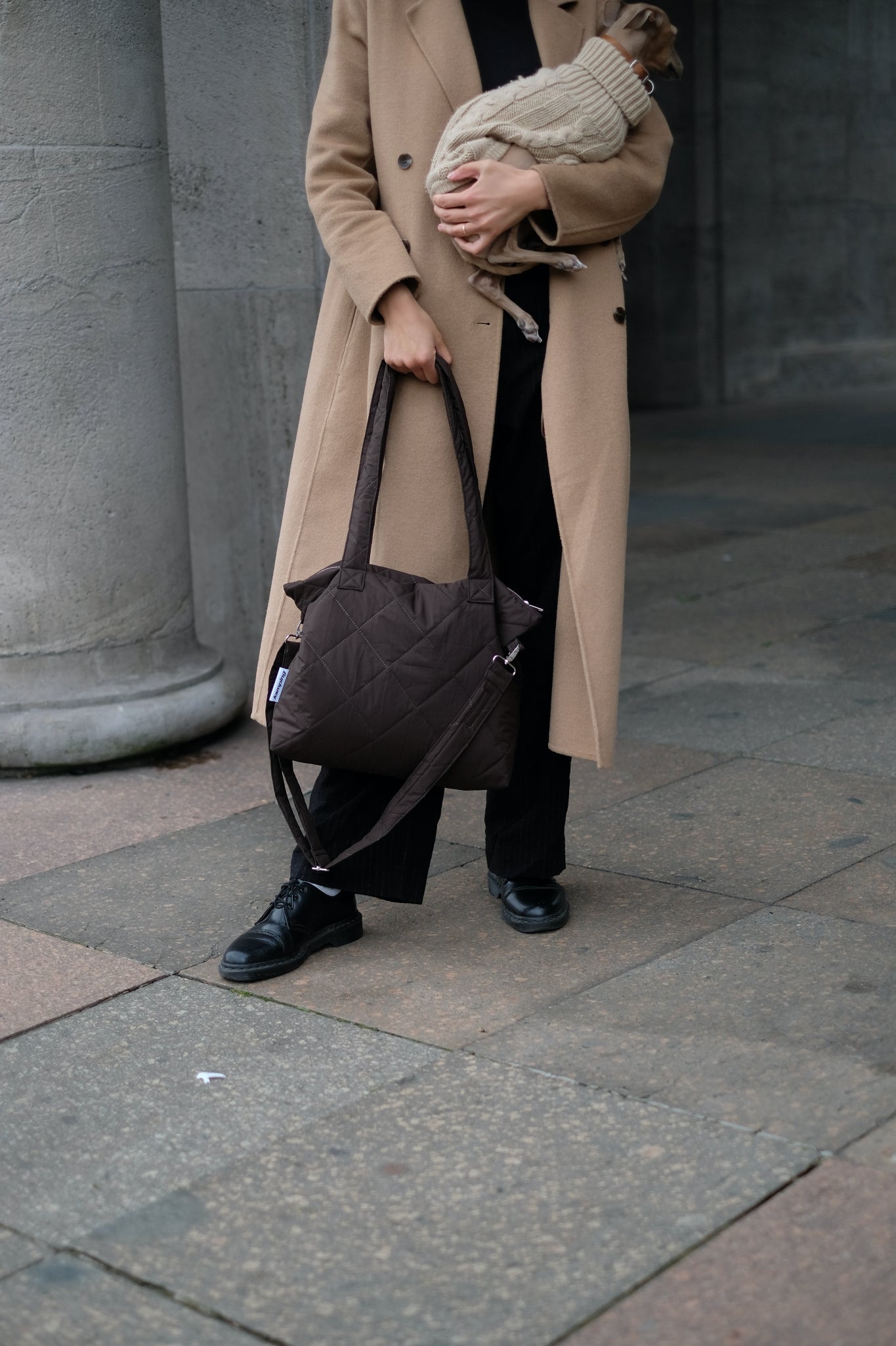 Kamping Studios Everyday-Stepptasche, braun, am Model 2