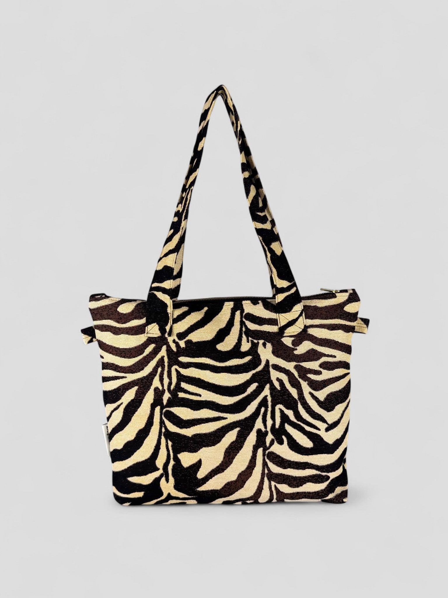 Kamping Studios Everyday Handtasche mit Zebra-Muster, Produktfoto, Vorderseite