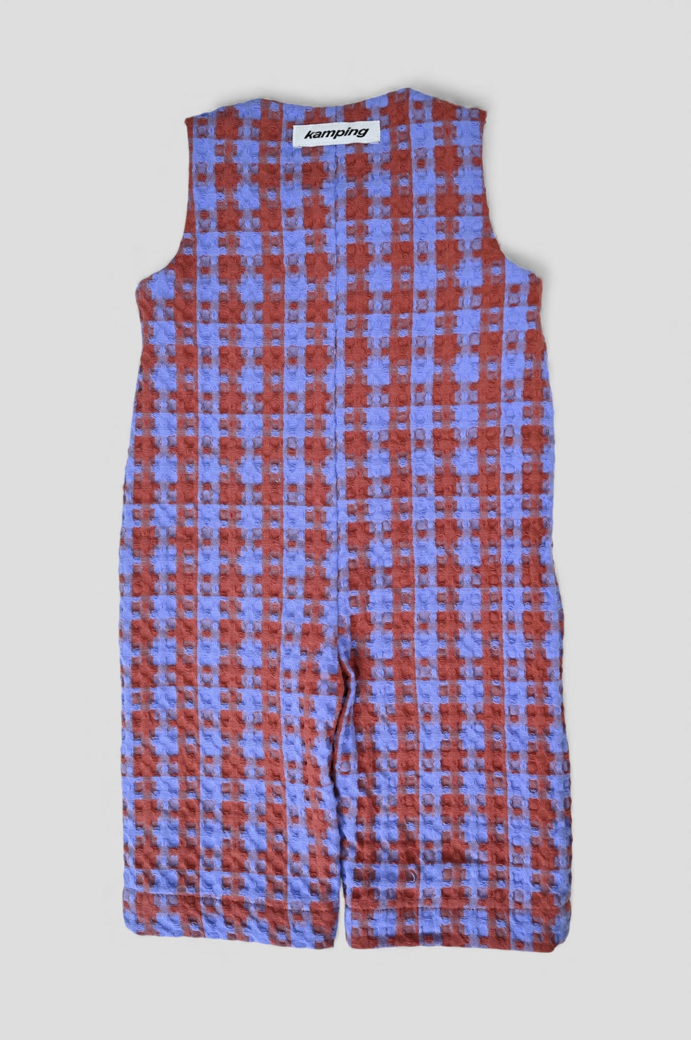 Kamping Studios Baby Overall und Strampler aus Baumwolle, kariert blau/rot, Produktfoto, Rueckseite