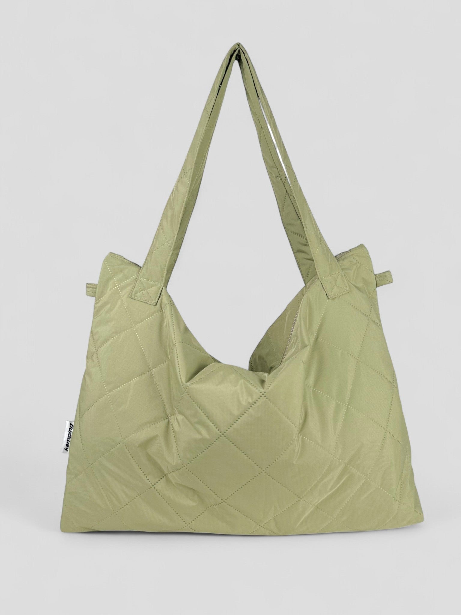 Kamping Studios Mom-Bag und Weekender in Matcha-gruen, Produktfoto Vorderansicht 
