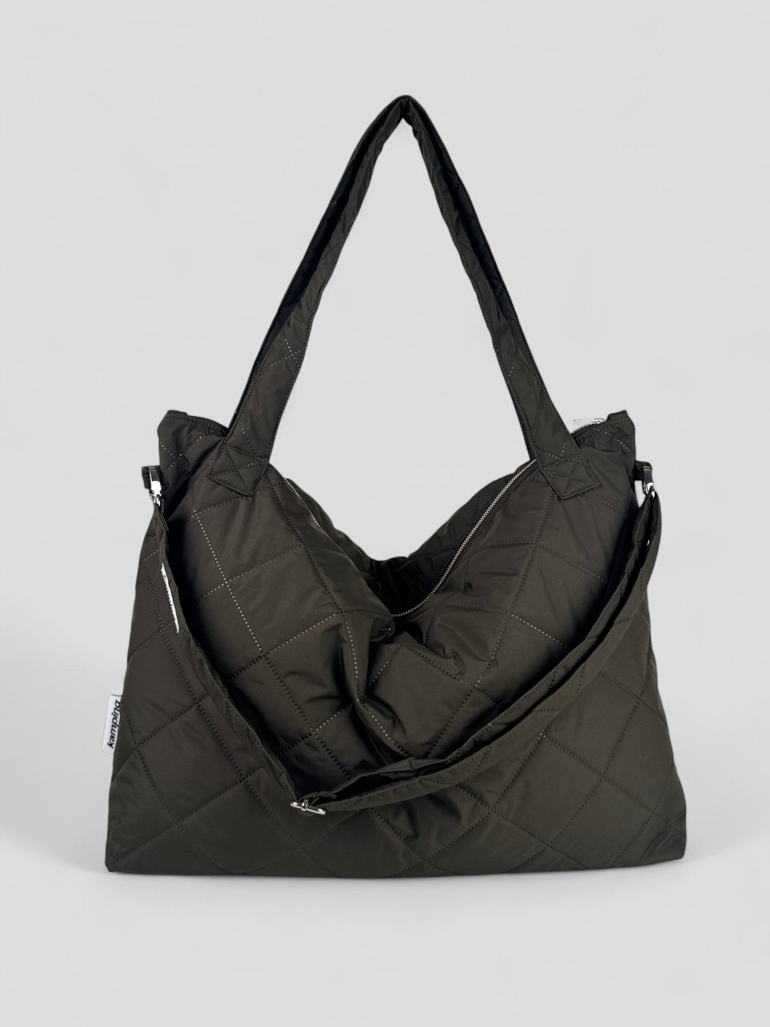 Kamping Studios Mom-Bag und Weekender olive-gruen, Produktfoto Vorderansicht, mit Schultergurt