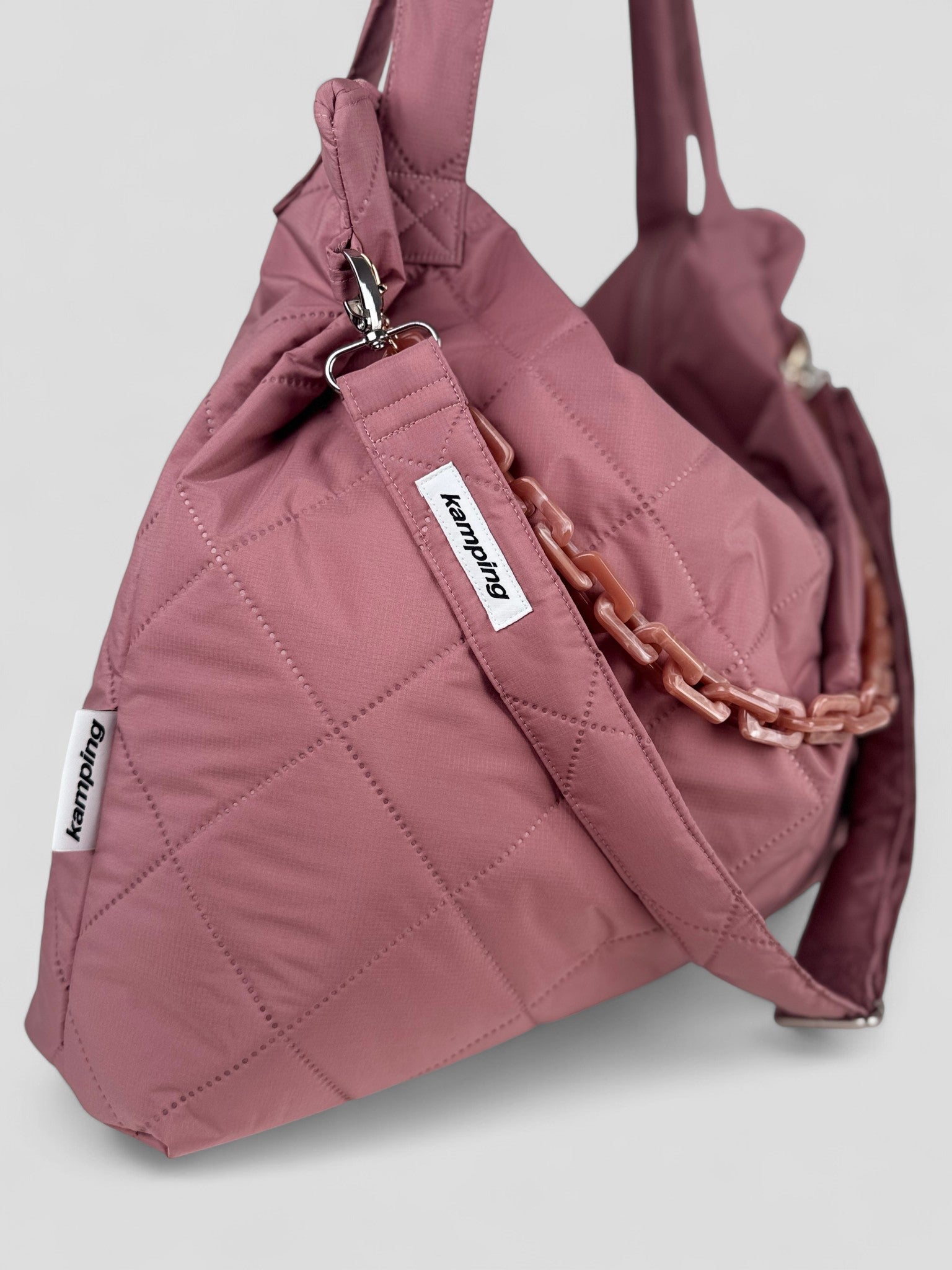 Kamping Studios Mom-bag und Weekender in rosa-pink, Produktfoto, Detail
