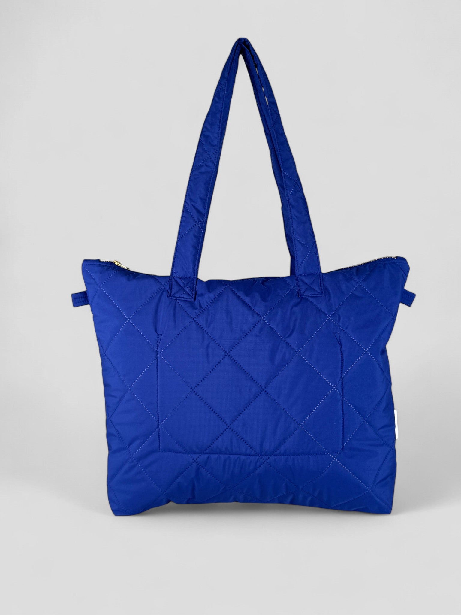 Kamping Studios Shopper in blau, Produktfoto mit Schultergurt, Rueckseite