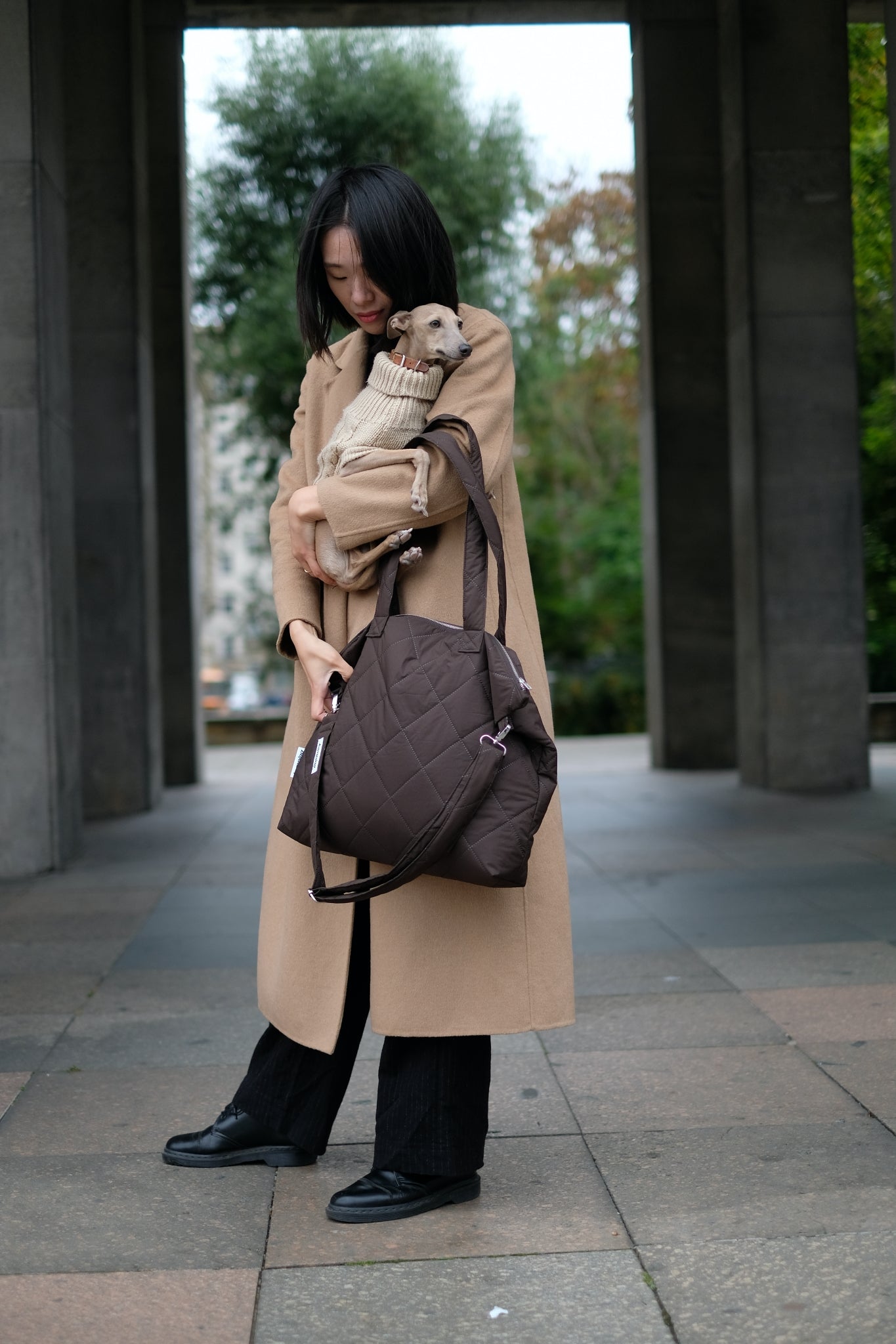 Kamping Studios Shopper braun, am Model 4