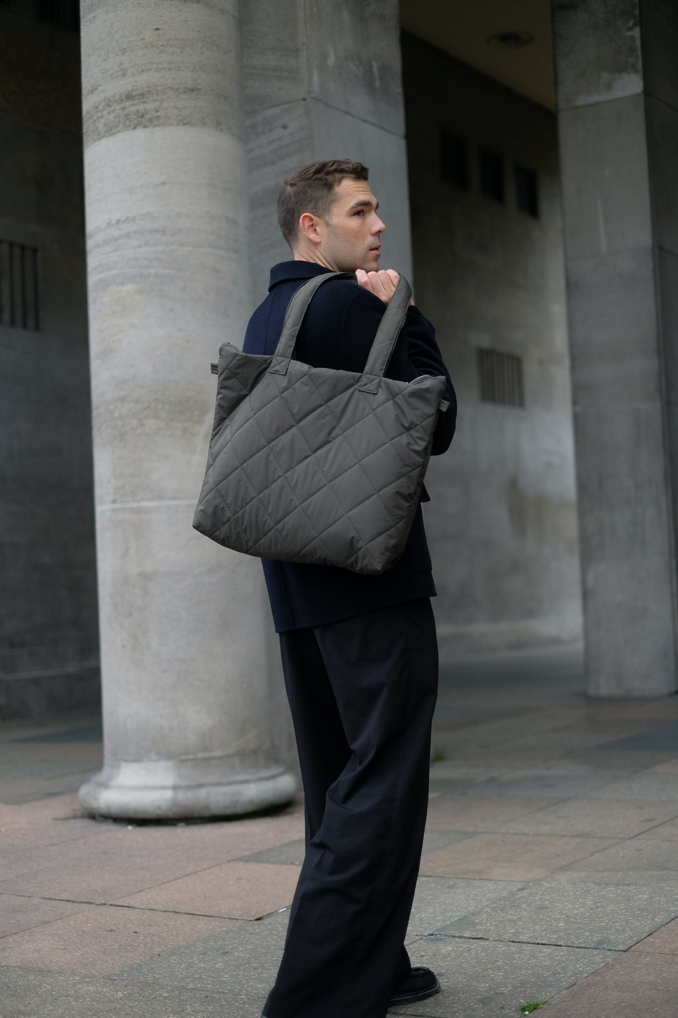  Kamping Studios Shopper,olive-gruen, am Model 5