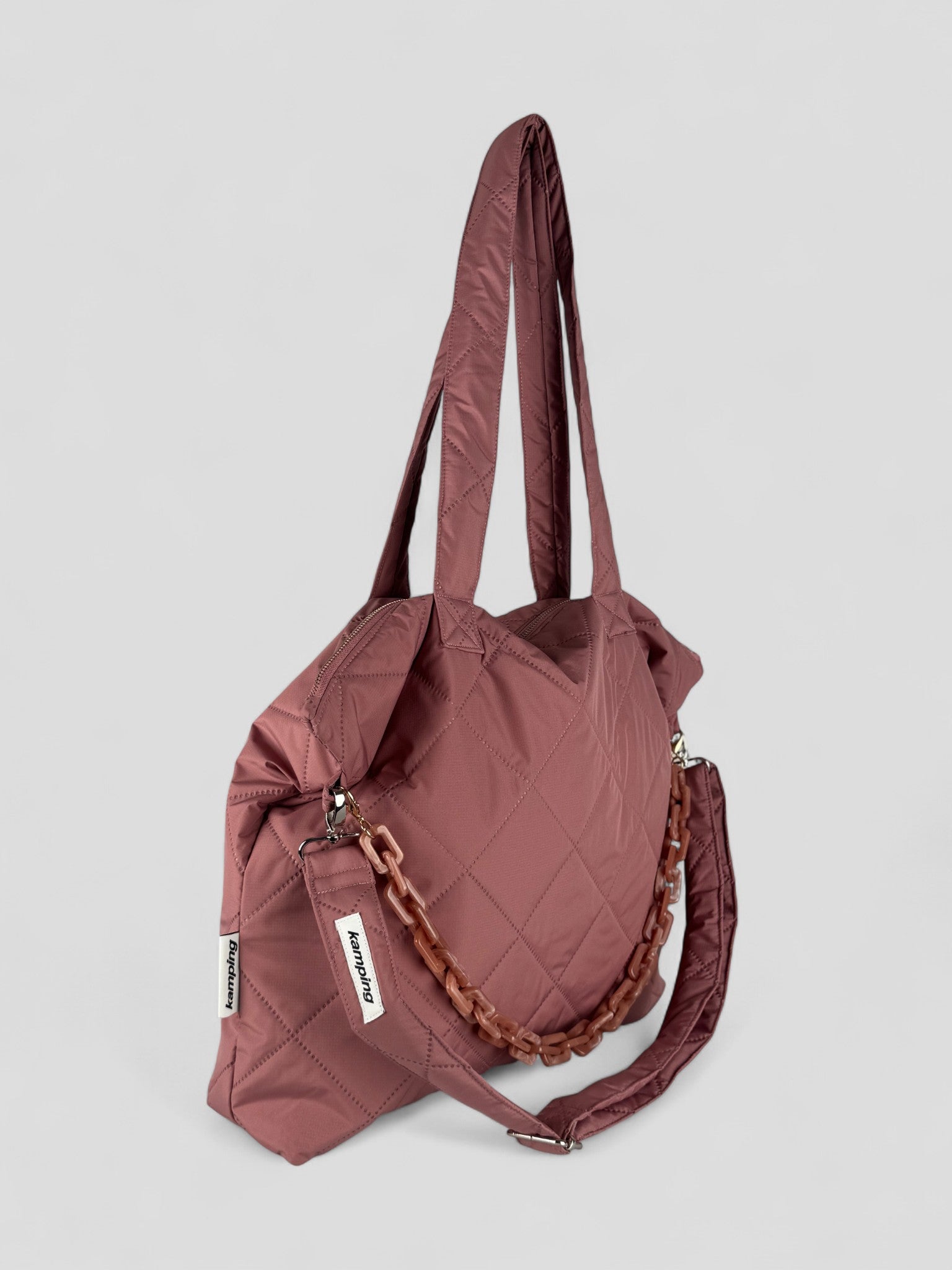 Kamping Studios Shopper rose-pink, Produktfoto, Seitenansicht mit Kette